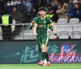 登陆欧洲？18岁小将领跑射手榜引德甲球队关注球迷：国足新希望